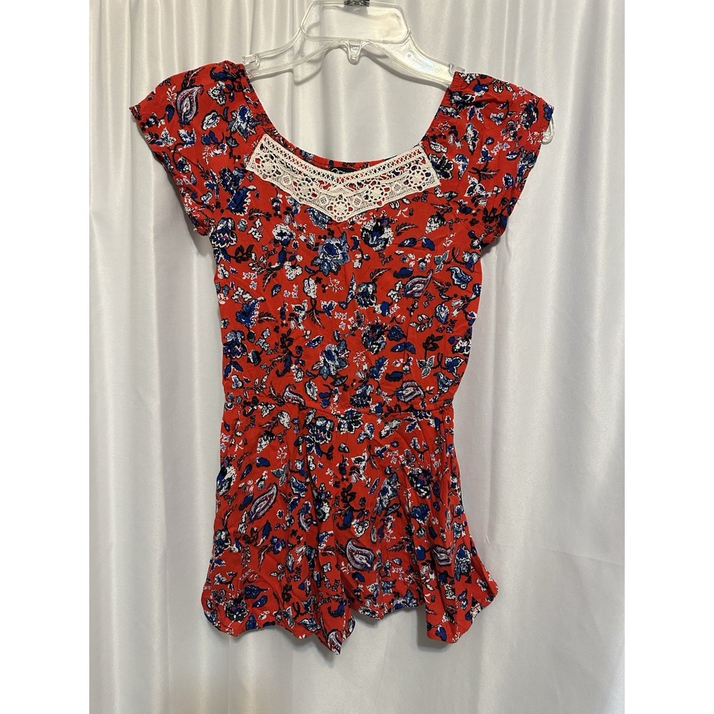 Art Class Shorts Romper Girls Size 7/8 Red Rayon Cap Sleeve Lace Accent